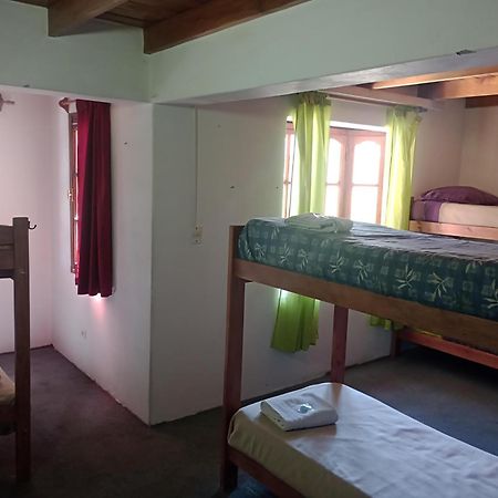 La Casa De Emma Hostel เอสเกล ภายนอก รูปภาพ
